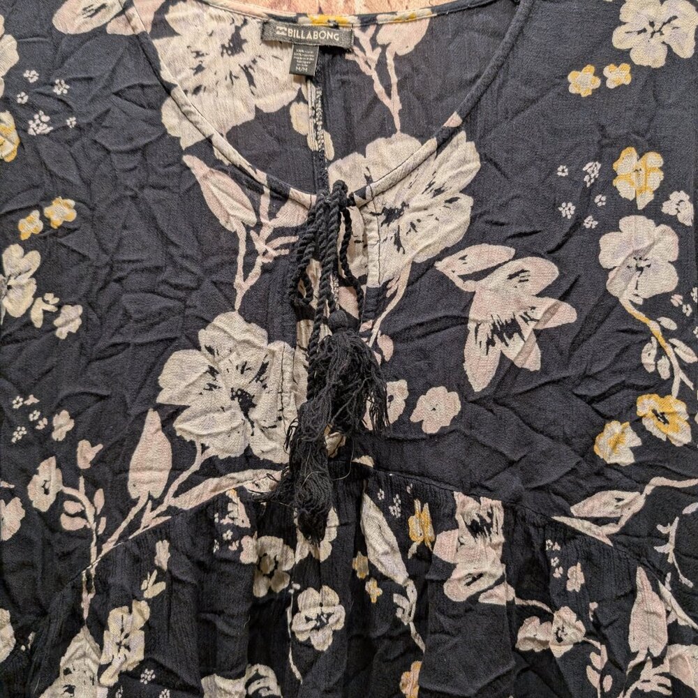 🧨🧨Billabong Tunic Floral Blue White Blouse Size Medium - Picture 4 of 10